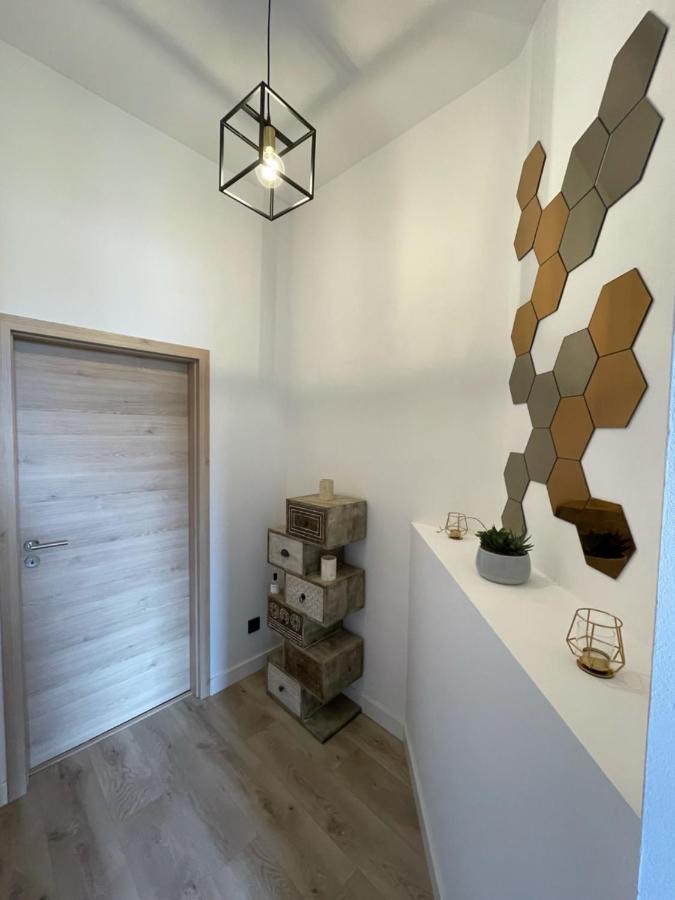 Patenier Hidden Garden 1Bdr With Garden Liege Ngoại thất bức ảnh